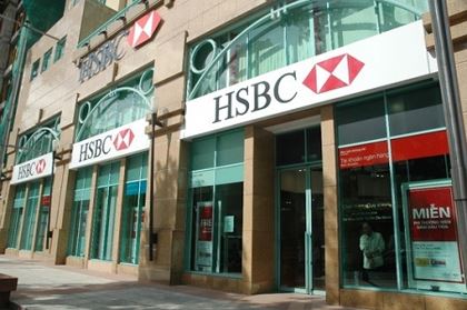 phí rút tiền thẻ tín dụng HSBC 